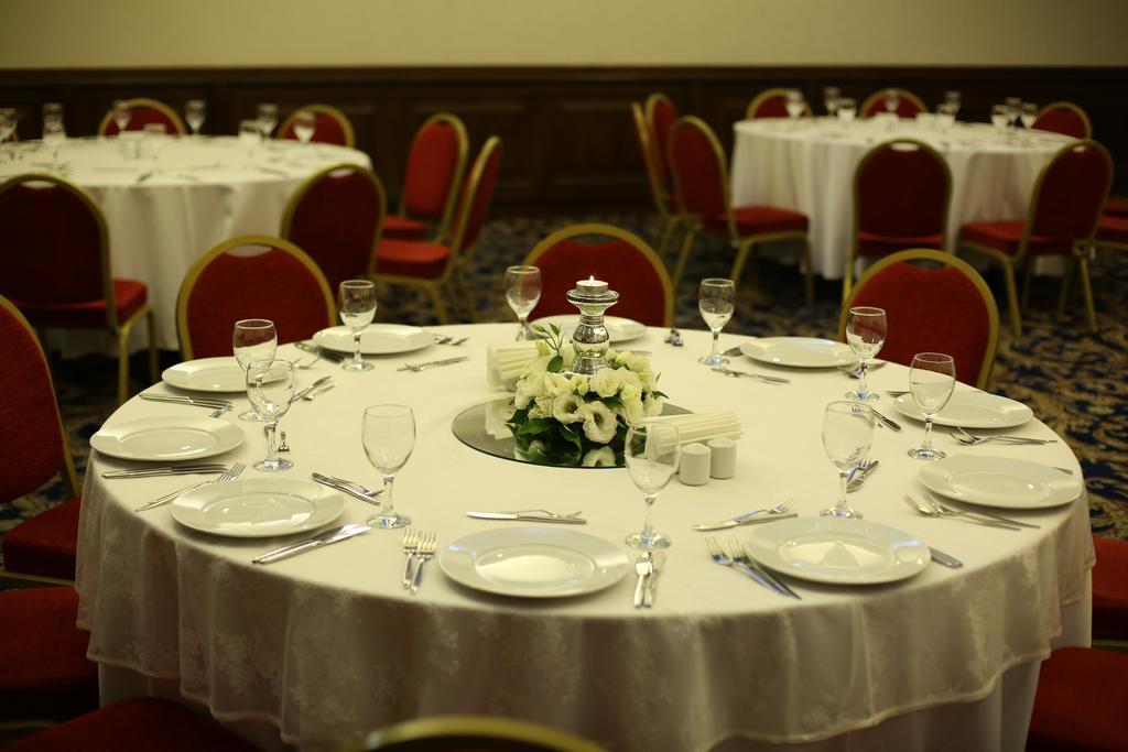 Anemon Grand Manisa Otel Exterior foto